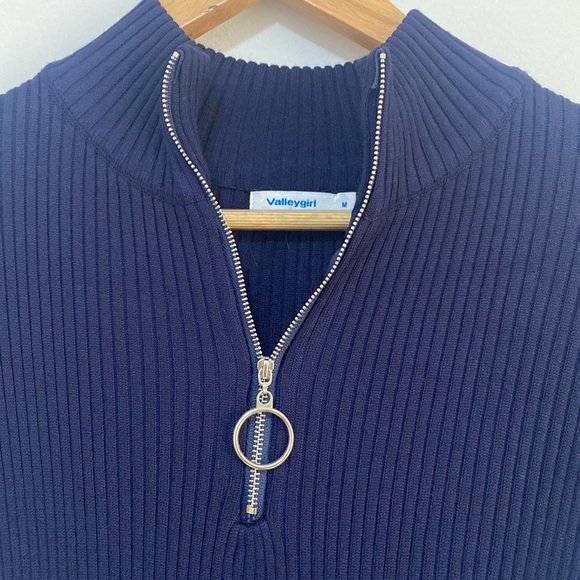 Valleygirl - Knit Dress - Size Medium - Picture 2 of 4